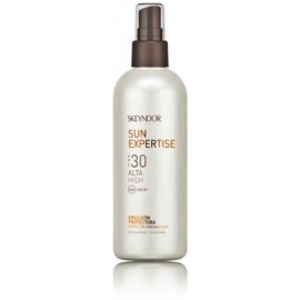 Skeyndor Sun Expertise SPF30 vandeniui atspari apsauginė emulsija nuo saulės veidui ir kūnui